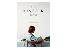 lois-moreno-beaux-livres-The-Kinfolk-Table-web.jpg